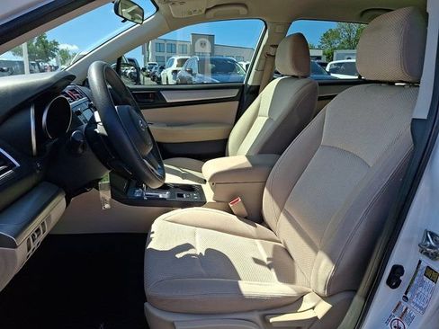 Used 2018 Subaru Outback 2.5i AWD/4WD image 17