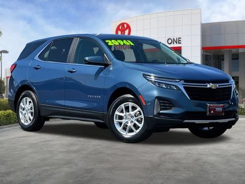 Used 2024 Chevrolet Equinox LT AWD/4WD image 2