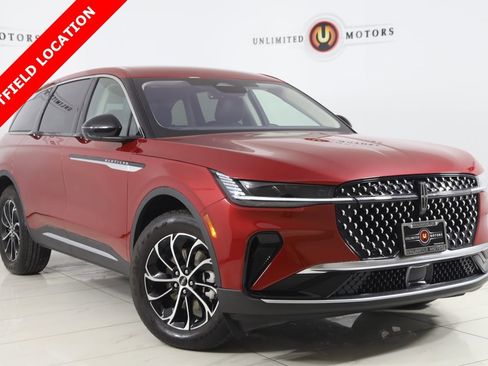 Used 2025 Lincoln Nautilus Premier image 1