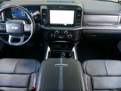 Used 2025 Ford F450 Platinum w/ FX4 Off-Road Package AWD/4WD image 15