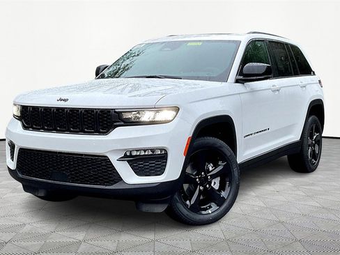 New 2025 Jeep Grand Cherokee Limited image 2