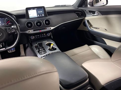 Used 2018 Kia Stinger GT2 w/ Paint Protection Package image 16