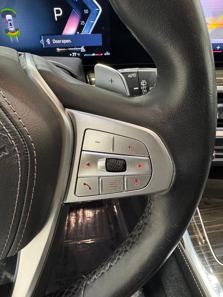 Used 2023 BMW X7 xDrive40i AWD/4WD image 14