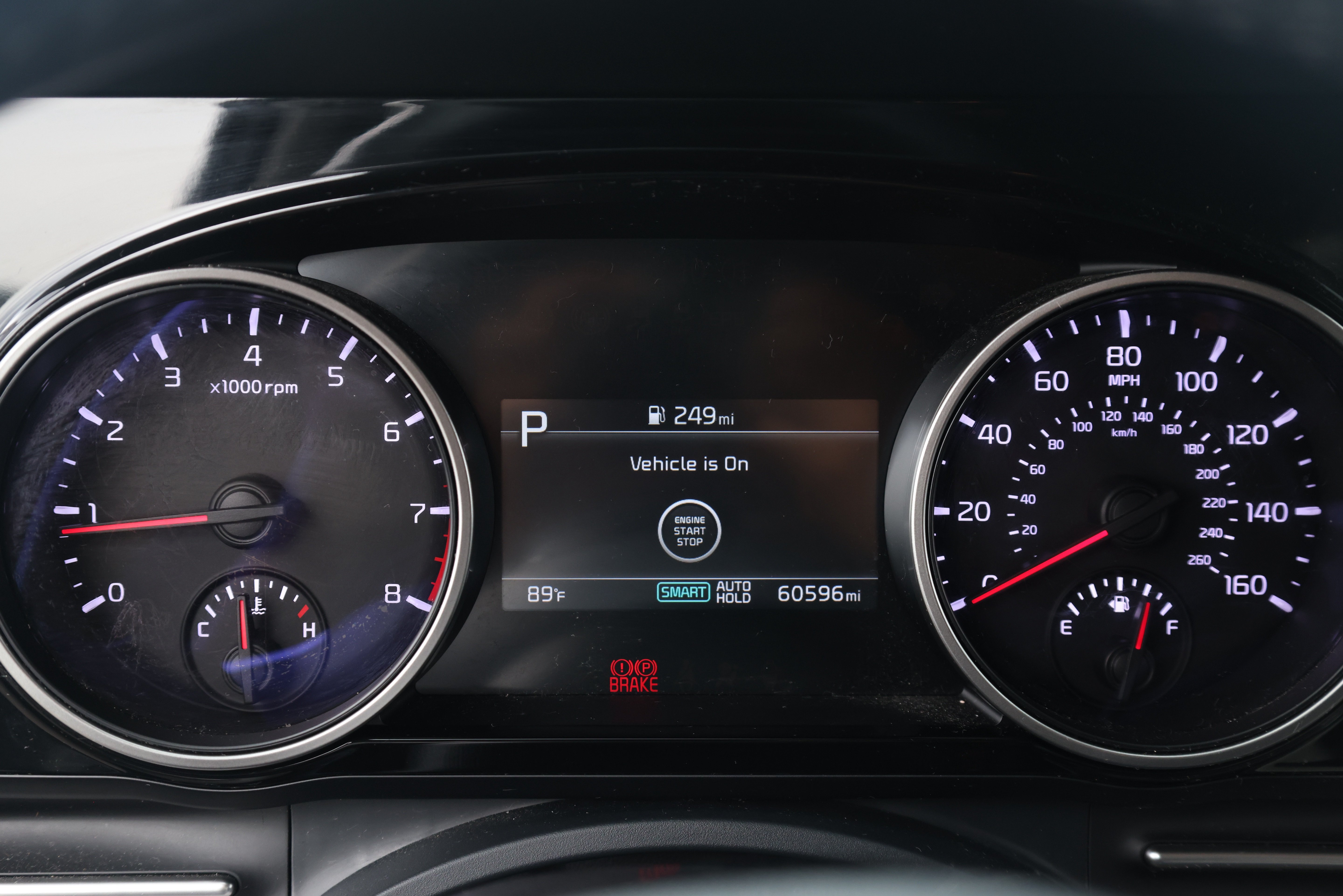 Used 2024 Kia Carnival EX FWD image 20