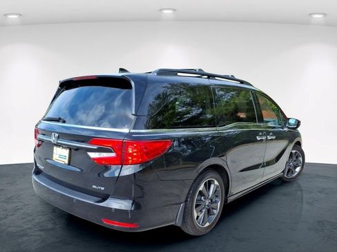 Used 2023 Honda Odyssey Elite image 8