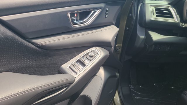 New 2026 Subaru Ascent Limited AWD/4WD image 11