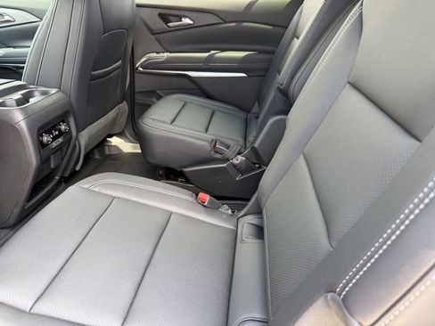 New 2026 Chevrolet Traverse LT w/ Sun and Wheel Package image 22