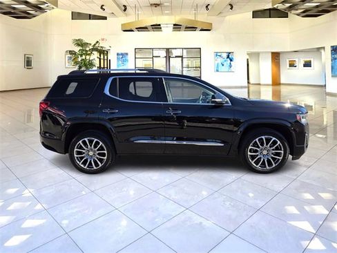 Used 2023 GMC Acadia Denali image 8