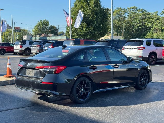 Used 2024 Honda Civic Sport image 3