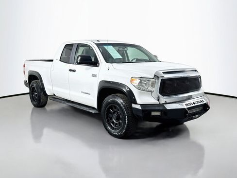 Used 2015 Toyota Tundra SR5 w/ TRD Off Road Package AWD/4WD image 7