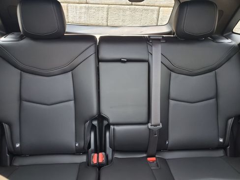 Used 2025 Cadillac XT5 Premium Luxury w/ LPO, Floor Liner Package AWD/4WD image 37