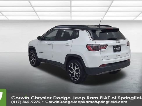 Certified 2024 Jeep Compass Limited image 11