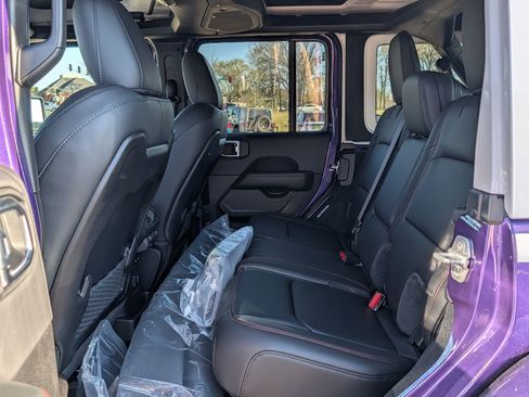 New 2026 Jeep Wrangler Unlimited Rubicon AWD/4WD image 21