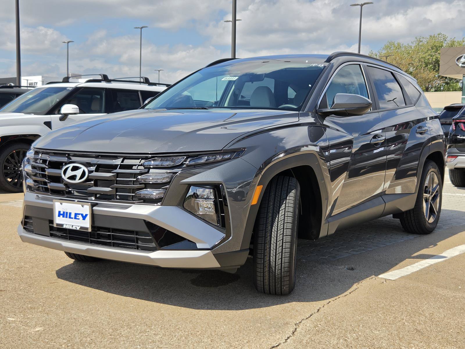 New 2026 Hyundai Tucson SEL FWD image 2