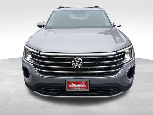 New 2026 Volkswagen Atlas SE image 8