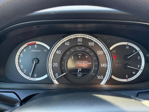 Used 2017 Honda Accord LX image 22