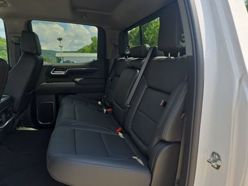 Used 2026 GMC Sierra 1500 SLT w/ SLT Premium Plus Package AWD/4WD image 22