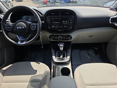 Certified 2024 Kia Soul LX FWD image 11