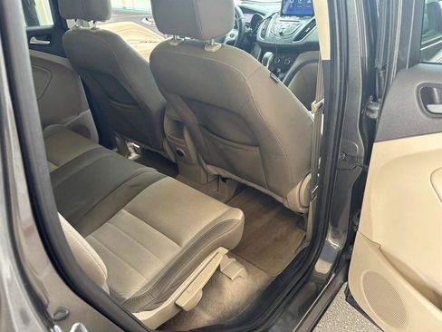 Used 2015 Ford Escape SE FWD image 12