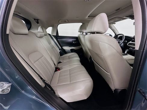 Certified 2024 Honda HR-V EX-L image 6