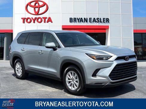 New 2026 Toyota Grand Highlander AWD Hybrid image 1