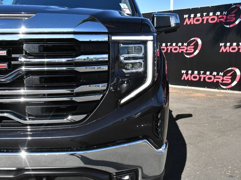 Used 2025 GMC Sierra 1500 SLT AWD/4WD image 11