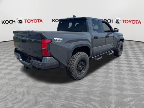 Used 2025 Toyota Tacoma TRD Off-Road w/ TRD Off Road Upgrade Package AWD/4WD image 8