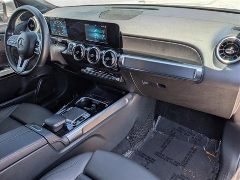 Used 2020 Mercedes-Benz GLB 250 image 20