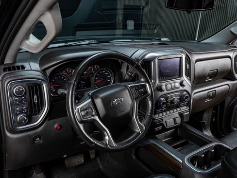 Used 2020 Chevrolet Silverado 1500 RST image 16