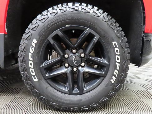 Used 2020 Chevrolet Silverado 1500 Custom Trail Boss image 8