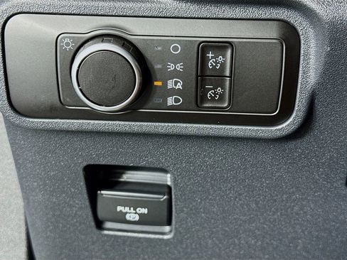 Used 2025 Ford Bronco Big Bend image 14