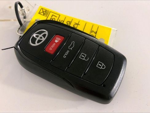 Used 2025 Toyota Camry LE FWD image 12