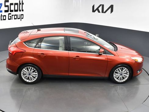 Used 2018 Ford Focus Titanium FWD image 23