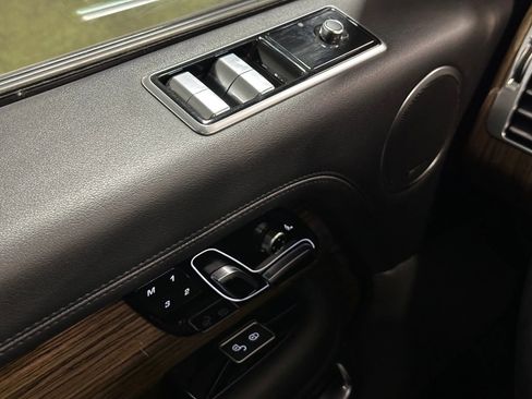 Used 2019 Land Rover Range Rover image 32