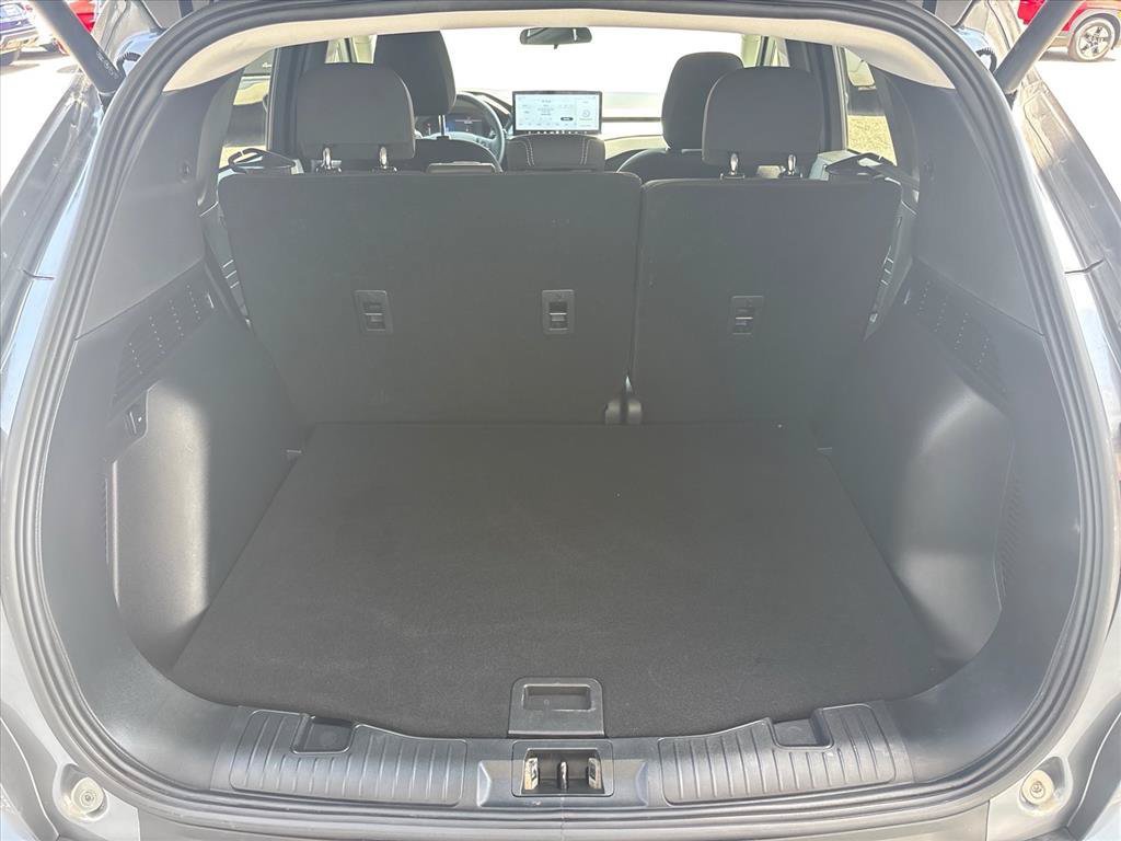 Used 2024 Ford Escape Active w/ Tech Pack #1 FWD image 3