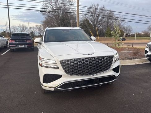 Used 2025 Genesis GV80 2.5T Prestige image 2