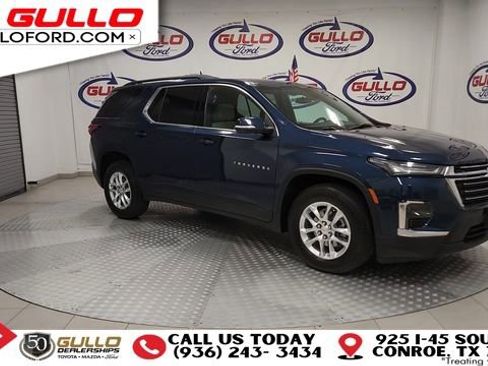 Used 2022 Chevrolet Traverse LT w/ LPO, Floor Liner Package image 2