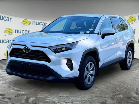 Certified 2022 Toyota RAV4 LE AWD/4WD image 3