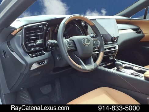 Used 2024 Lexus RX 350 Premium w/ Accessory Package (Z1) AWD/4WD image 9