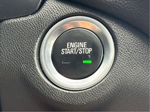 Used 2022 Chevrolet Equinox LT image 18