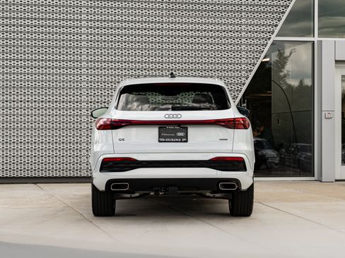 Certified 2025 Audi Q5 Premium Plus w/ Premium Plus AWD/4WD image 29