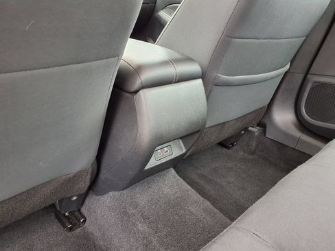 Used 2025 Nissan Altima 2.5 SV FWD image 18