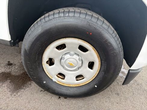 Used 2017 Chevrolet Colorado W/T image 5