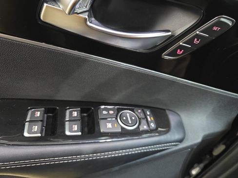 Used 2016 Kia Sorento SX FWD image 25