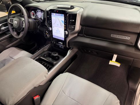 Used 2025 RAM 1500 Big Horn AWD/4WD image 44