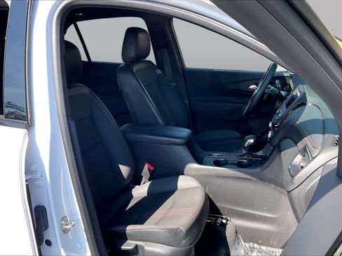 Used 2023 Chevrolet Equinox RS FWD image 8