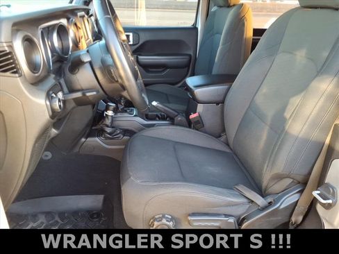 Used 2020 Jeep Wrangler Sport image 13
