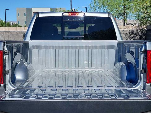 Used 2025 RAM 1500 Big Horn AWD/4WD image 23