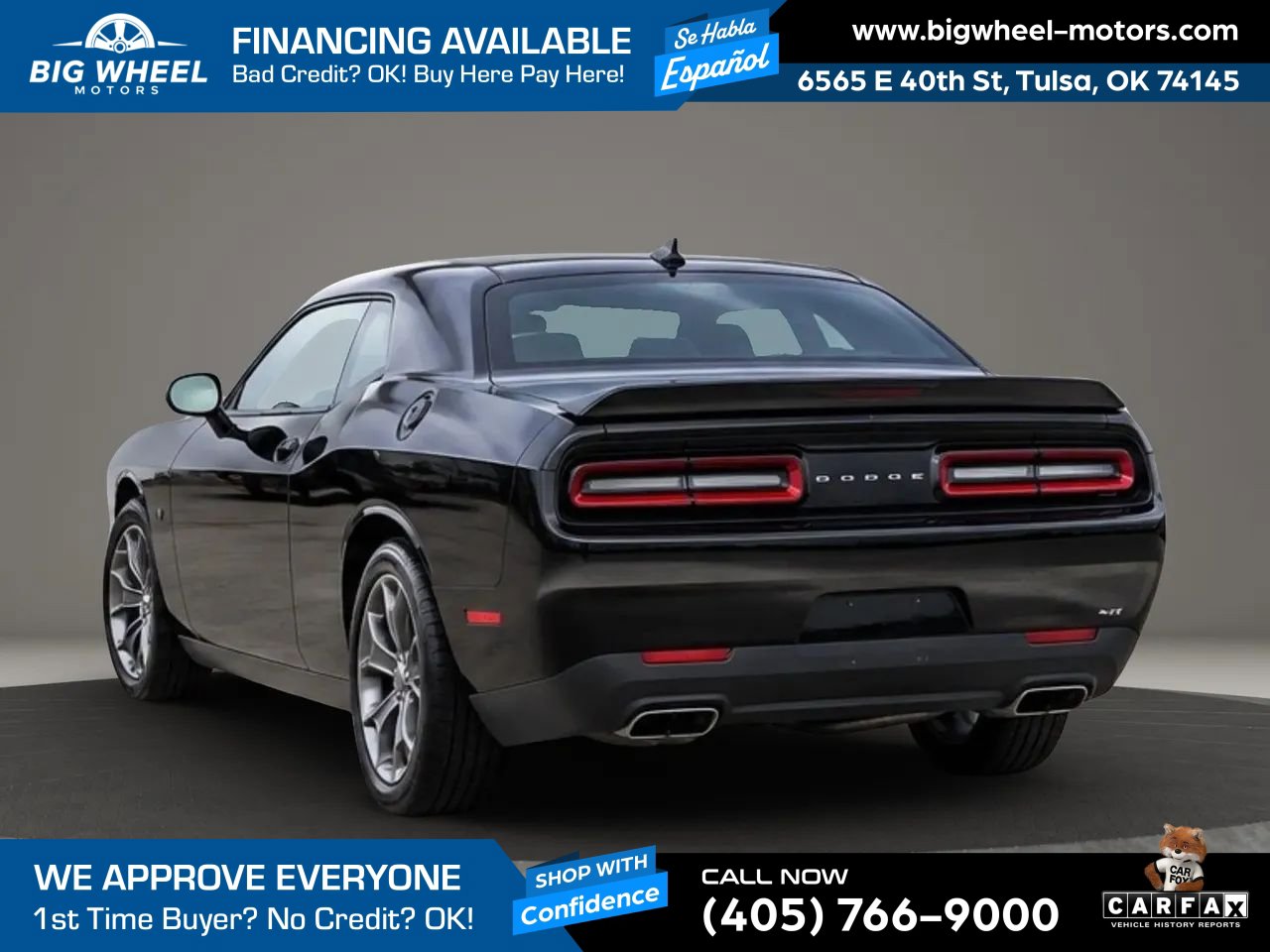 Used 2016 Dodge Challenger SXT RWD image 3