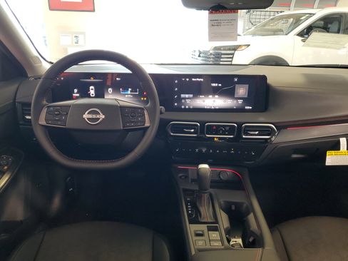 New 2026 Nissan Sentra SR w/ SR Premium Package FWD image 22